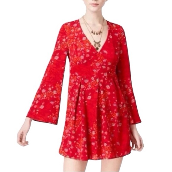Emerald Sundae Red Floral V Neck Long Sleeve Mini Dress Size Small - Picture 1 of 11